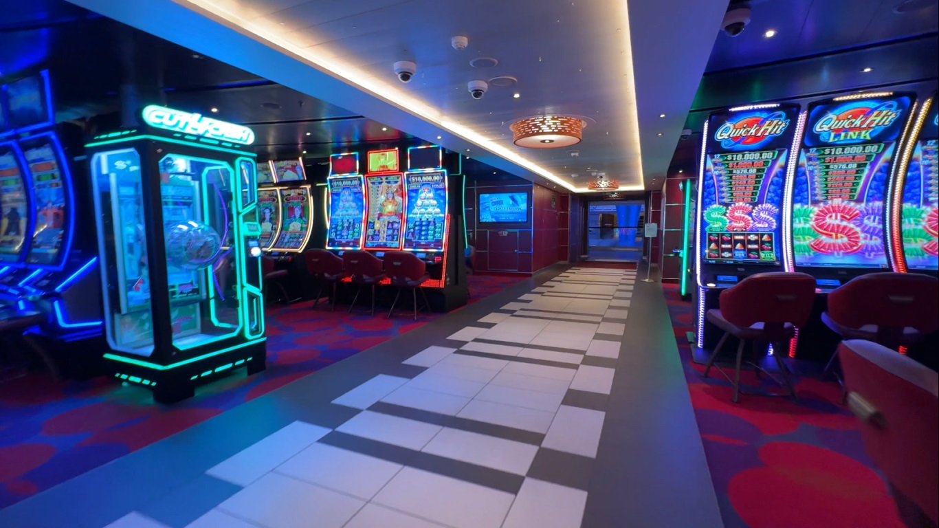 Cruise Ship Casinos – Tour and Walk Through of the Vista Casino on Cruise Ship Carnival Vista
